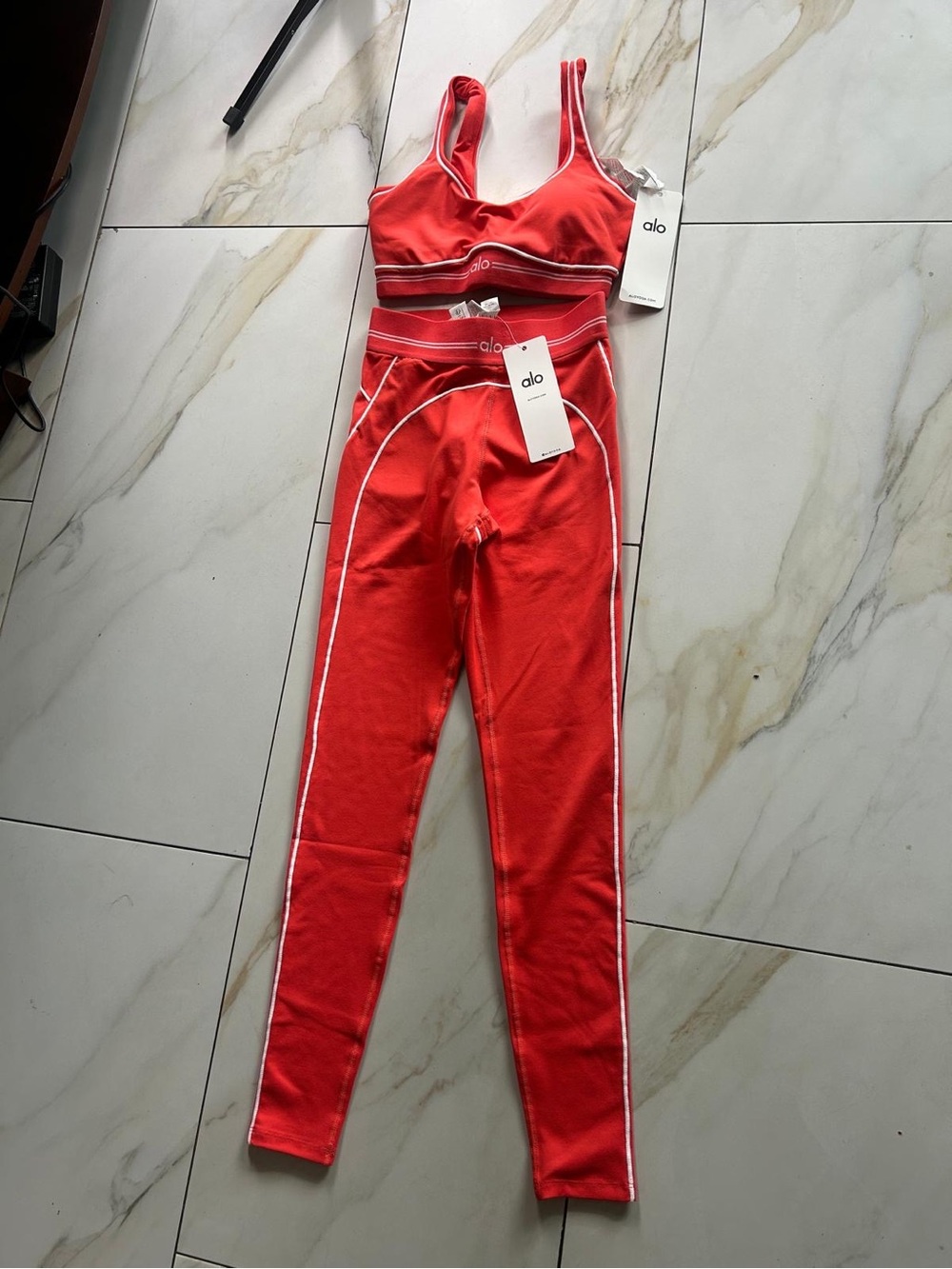 ALO Yoga Red High-Waist Leggings with Matching Sports Bra Set